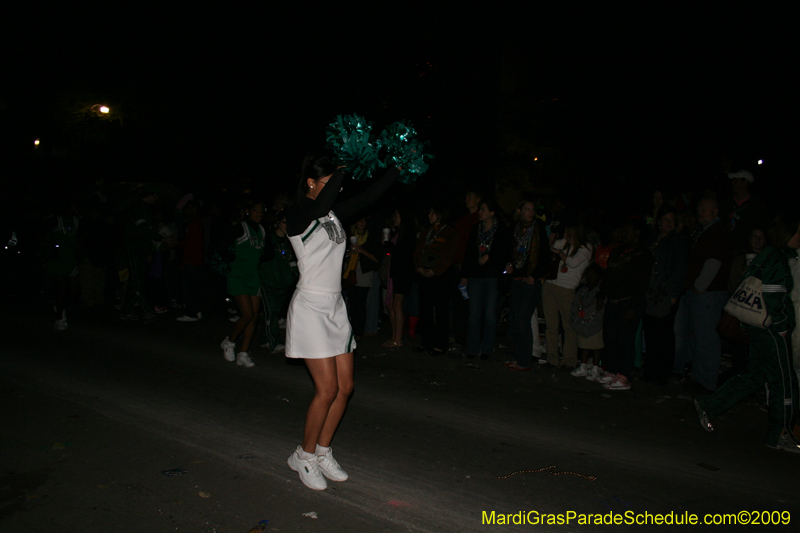 2009-Krewe-of-Muses-New-Orleans-Mardi-Gras-0748