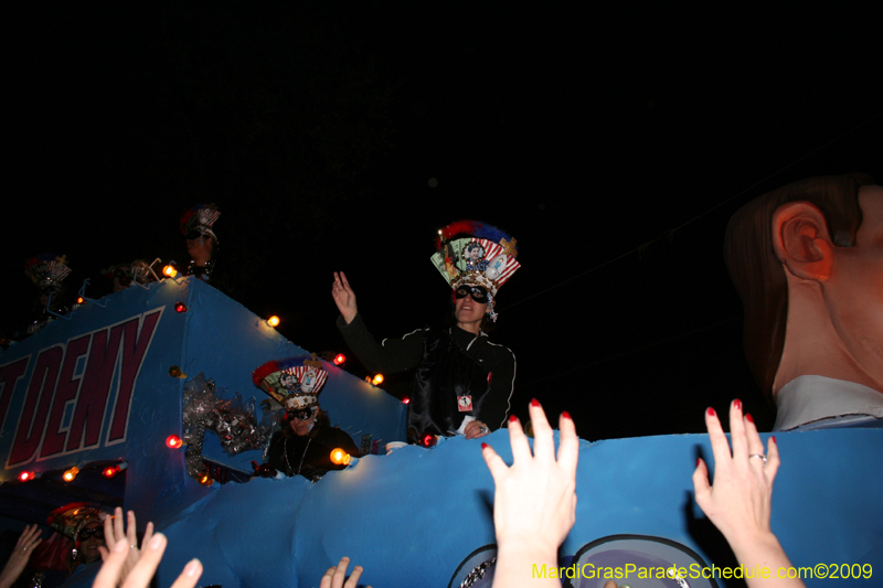 2009-Krewe-of-Muses-New-Orleans-Mardi-Gras-0752