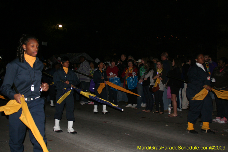 2009-Krewe-of-Muses-New-Orleans-Mardi-Gras-0771