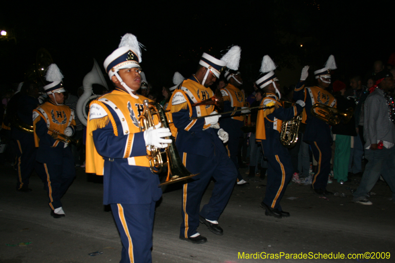 2009-Krewe-of-Muses-New-Orleans-Mardi-Gras-0778