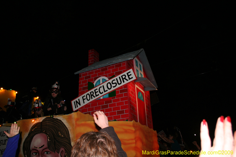 2009-Krewe-of-Muses-New-Orleans-Mardi-Gras-0813