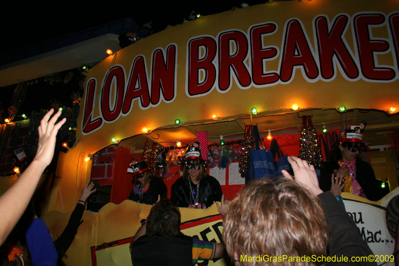 2009-Krewe-of-Muses-New-Orleans-Mardi-Gras-0818