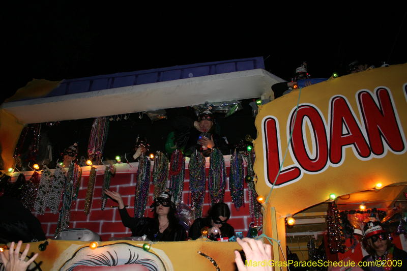 2009-Krewe-of-Muses-New-Orleans-Mardi-Gras-0820