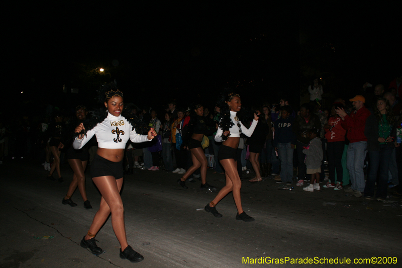 2009-Krewe-of-Muses-New-Orleans-Mardi-Gras-0823