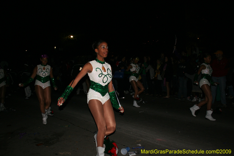 2009-Krewe-of-Muses-New-Orleans-Mardi-Gras-0826