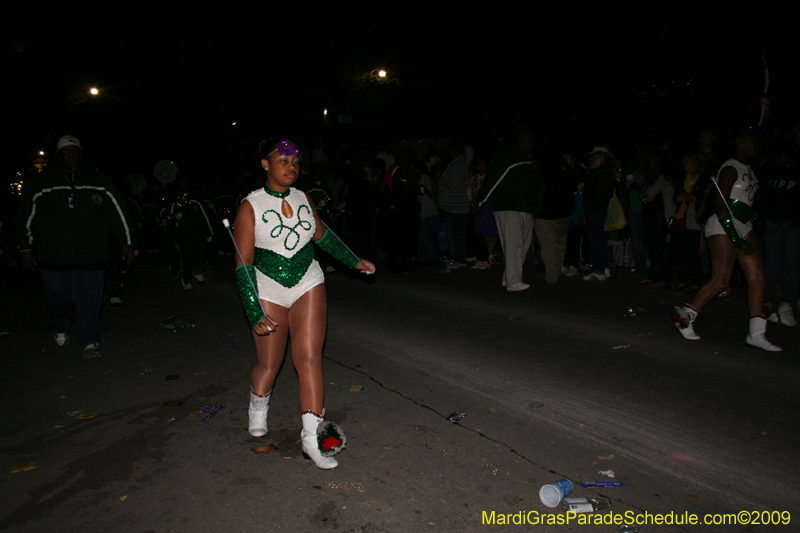 2009-Krewe-of-Muses-New-Orleans-Mardi-Gras-0827