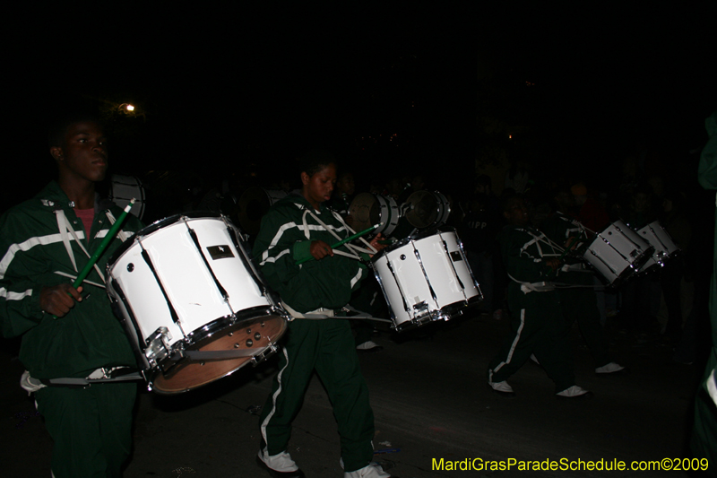 2009-Krewe-of-Muses-New-Orleans-Mardi-Gras-0833