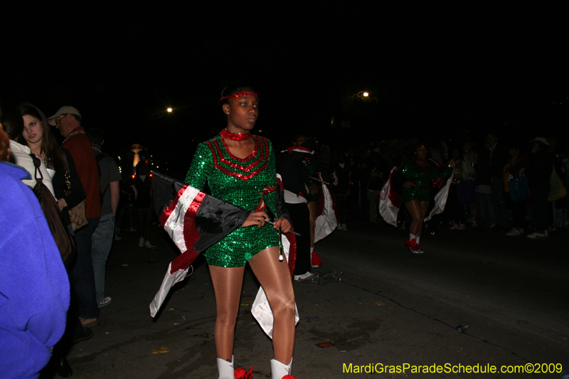 2009-Krewe-of-Muses-New-Orleans-Mardi-Gras-0837