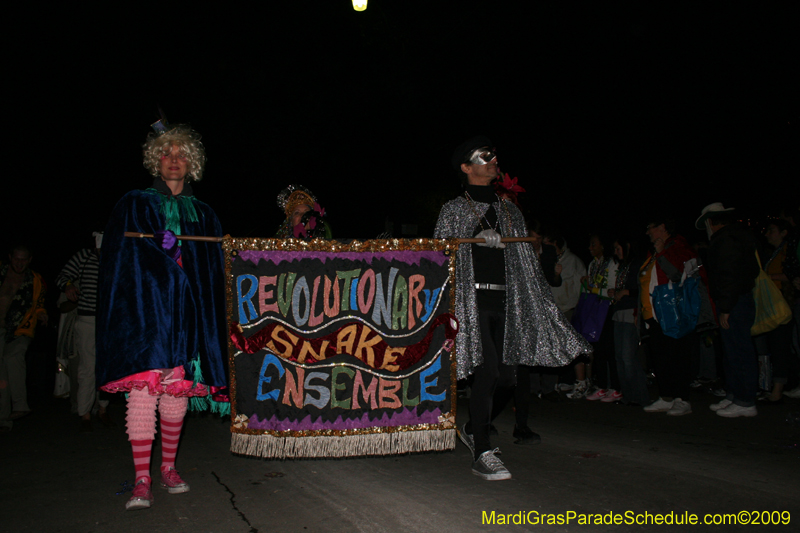 2009-Krewe-of-Muses-New-Orleans-Mardi-Gras-0849