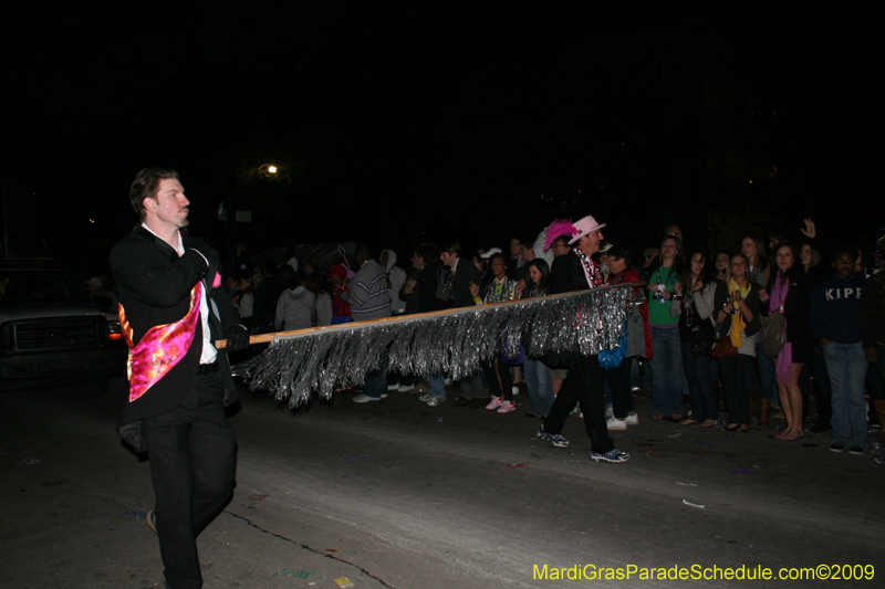 2009-Krewe-of-Muses-New-Orleans-Mardi-Gras-0878