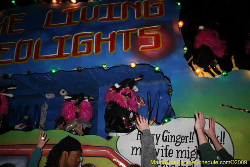 2009-Krewe-of-Muses-New-Orleans-Mardi-Gras-0883