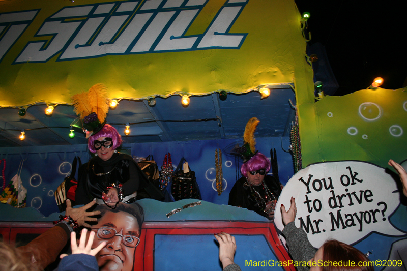 2009-Krewe-of-Muses-New-Orleans-Mardi-Gras-0905