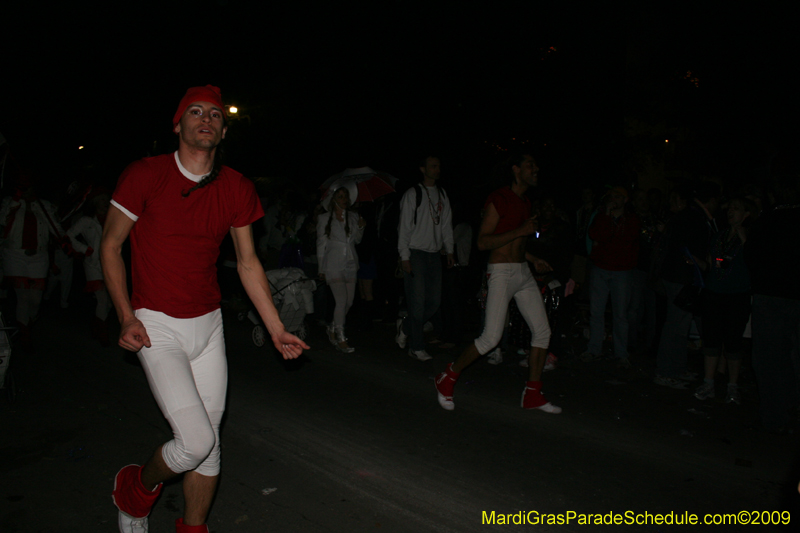 2009-Krewe-of-Muses-New-Orleans-Mardi-Gras-0925