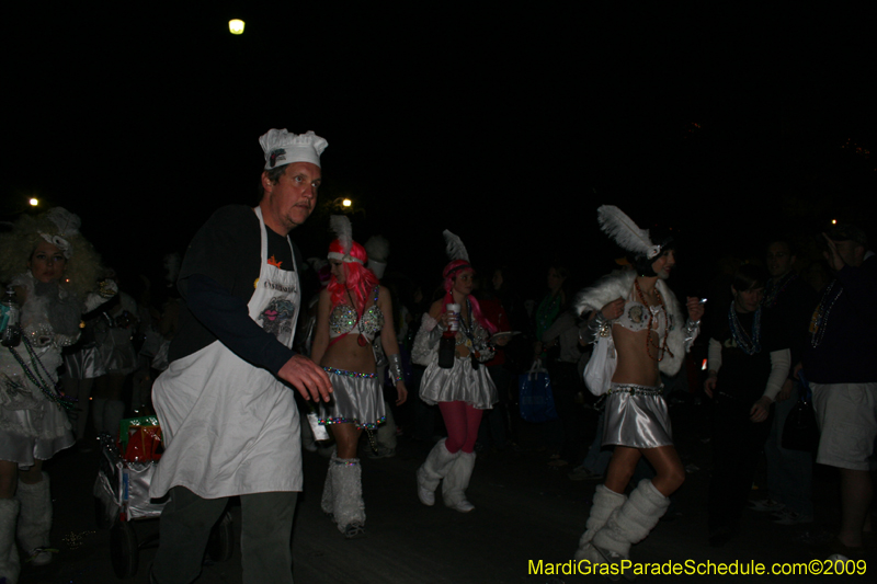 2009-Krewe-of-Muses-New-Orleans-Mardi-Gras-0959