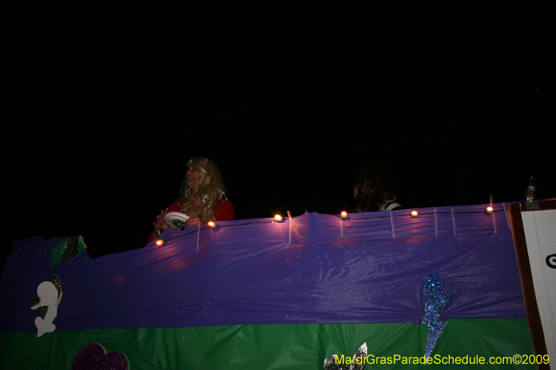 2009-Krewe-of-Muses-New-Orleans-Mardi-Gras-0977