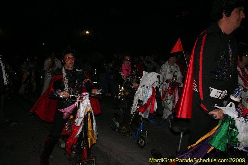 2009-Krewe-of-Muses-New-Orleans-Mardi-Gras-0981