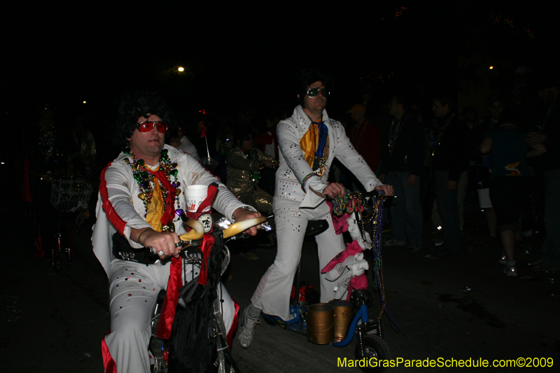 2009-Krewe-of-Muses-New-Orleans-Mardi-Gras-0982