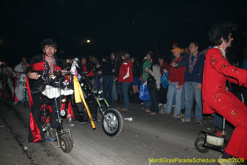 2009-Krewe-of-Muses-New-Orleans-Mardi-Gras-0986