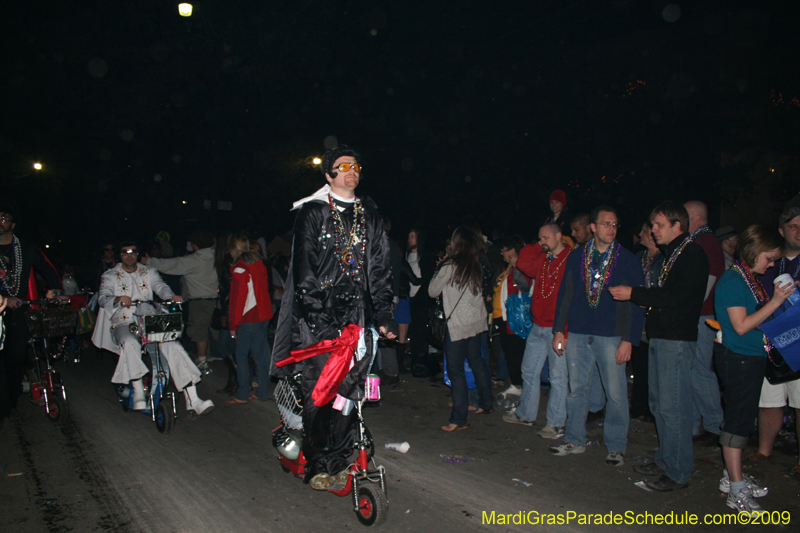 2009-Krewe-of-Muses-New-Orleans-Mardi-Gras-0991