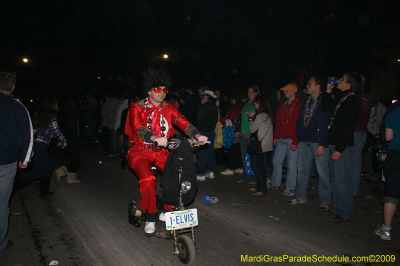 2009-Krewe-of-Muses-New-Orleans-Mardi-Gras-0995