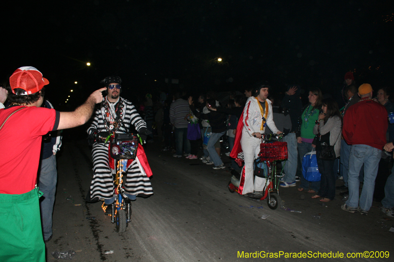 2009-Krewe-of-Muses-New-Orleans-Mardi-Gras-1000