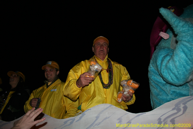 2009-Krewe-of-Muses-New-Orleans-Mardi-Gras-1005