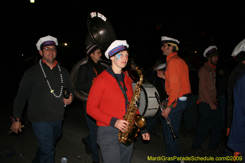 2009-Krewe-of-Muses-New-Orleans-Mardi-Gras-1047