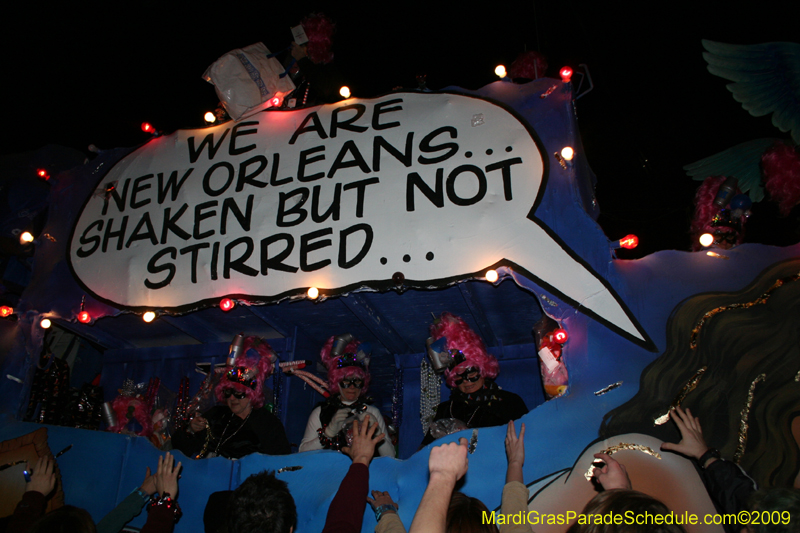 2009-Krewe-of-Muses-New-Orleans-Mardi-Gras-1064