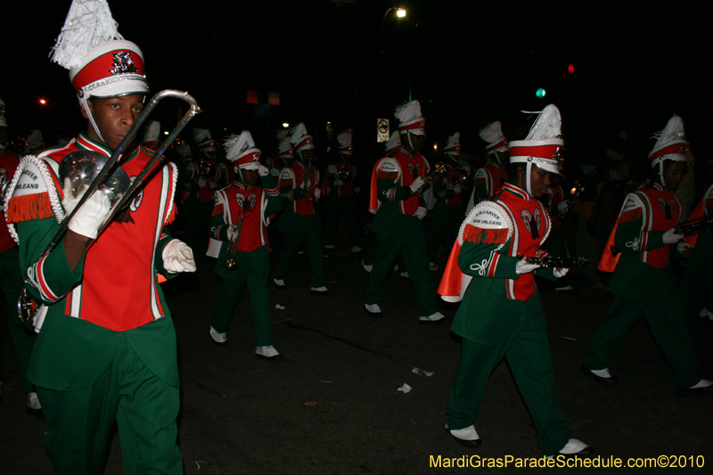 Krewe-of-Muses-2010-Carnival-New-Orleans-6848