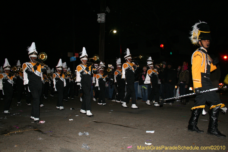 Krewe-of-Muses-2010-Carnival-New-Orleans-6882