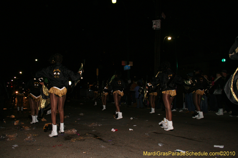 Krewe-of-Muses-2010-Carnival-New-Orleans-6887