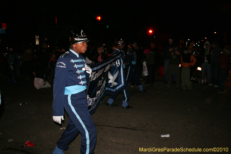 Krewe-of-Muses-2010-Carnival-New-Orleans-6909