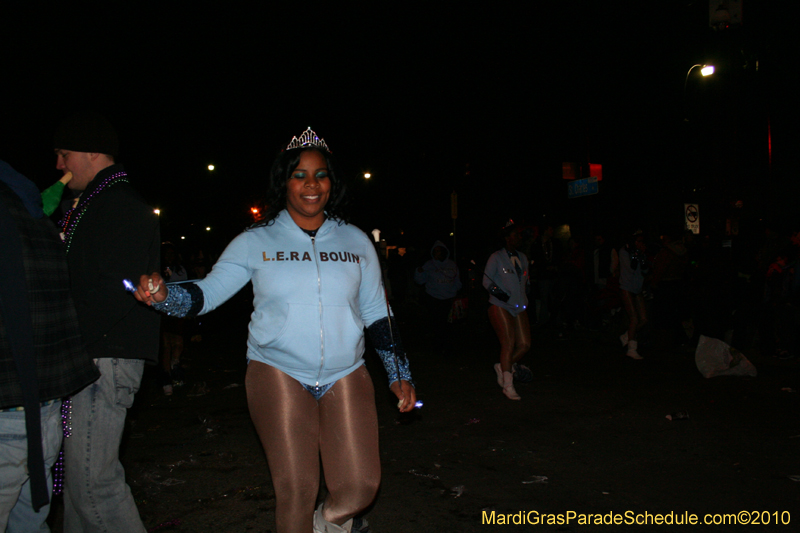 Krewe-of-Muses-2010-Carnival-New-Orleans-6910