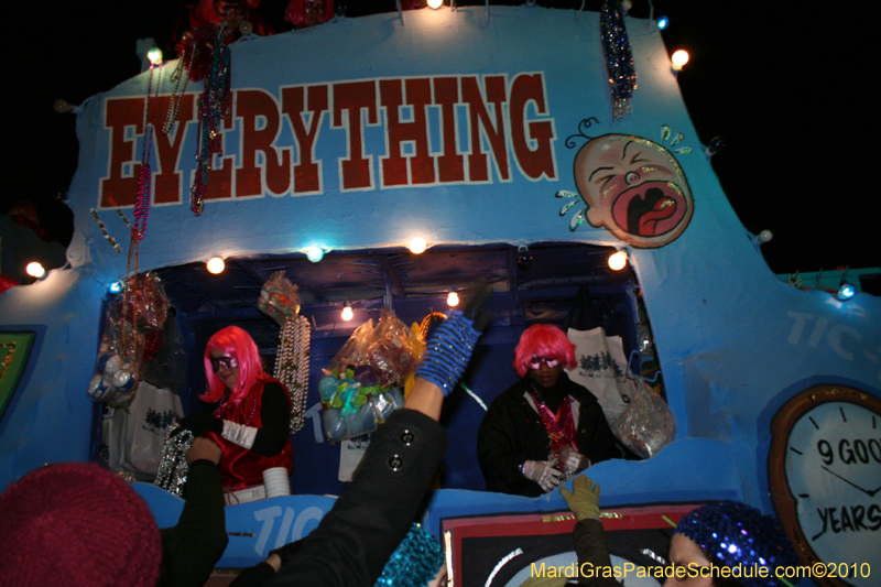 Krewe-of-Muses-2010-Carnival-New-Orleans-6924