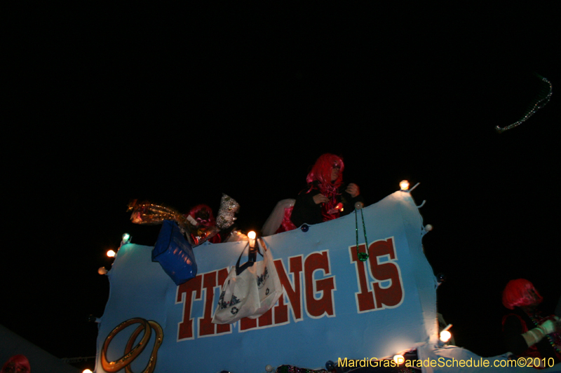 Krewe-of-Muses-2010-Carnival-New-Orleans-6927