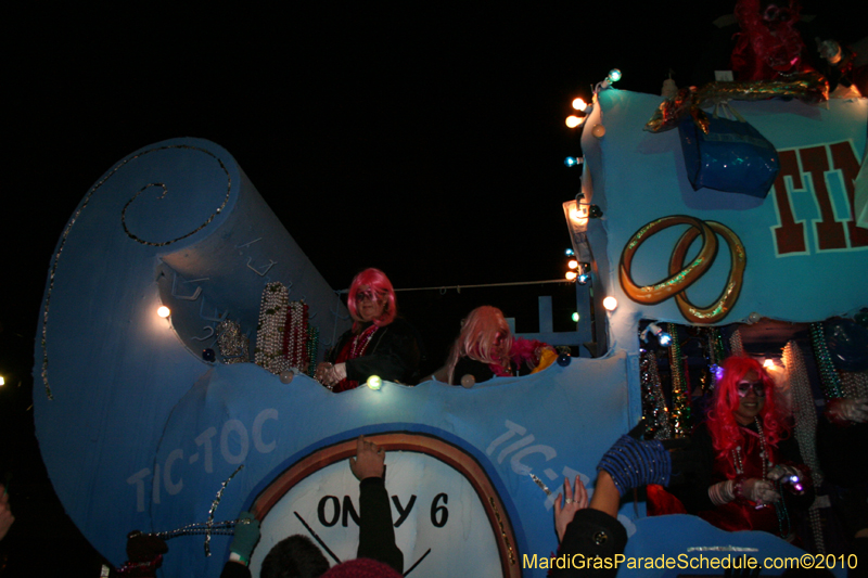 Krewe-of-Muses-2010-Carnival-New-Orleans-6929