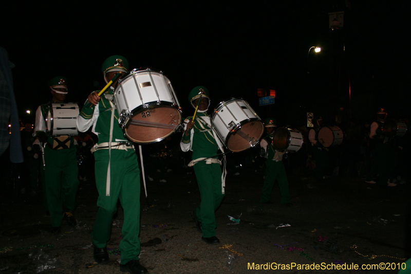 Krewe-of-Muses-2010-Carnival-New-Orleans-6935