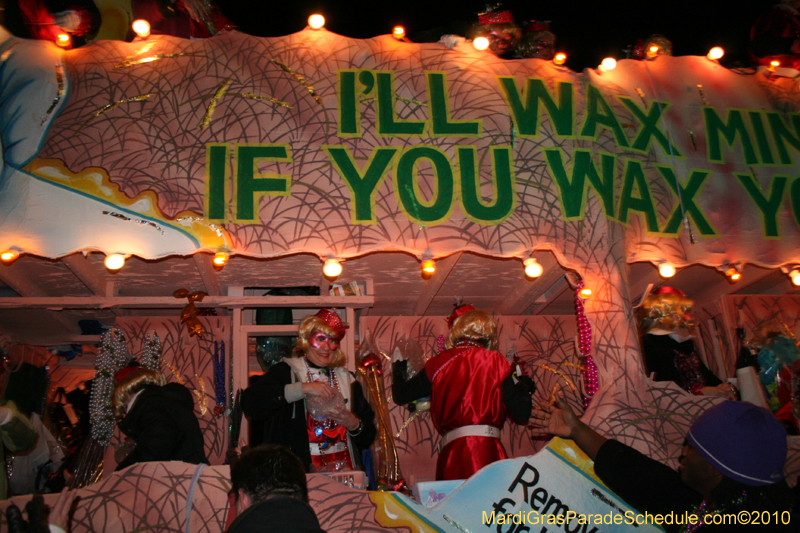 Krewe-of-Muses-2010-Carnival-New-Orleans-6942