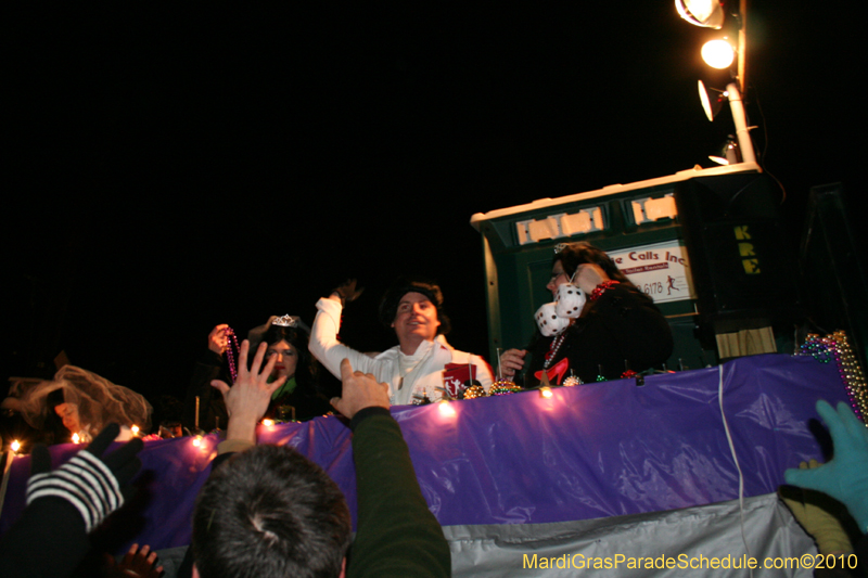 Krewe-of-Muses-2010-Carnival-New-Orleans-6956