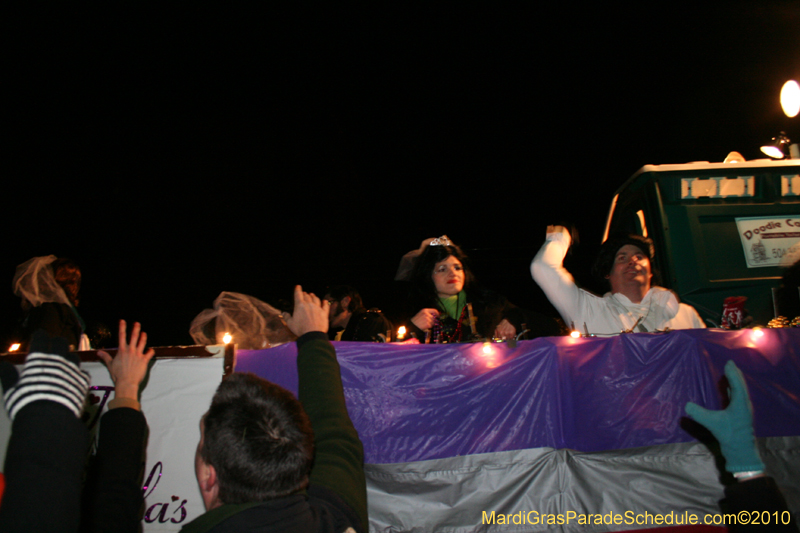 Krewe-of-Muses-2010-Carnival-New-Orleans-6957