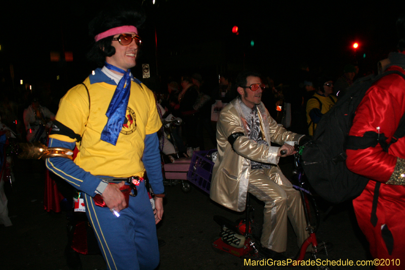 Krewe-of-Muses-2010-Carnival-New-Orleans-6961