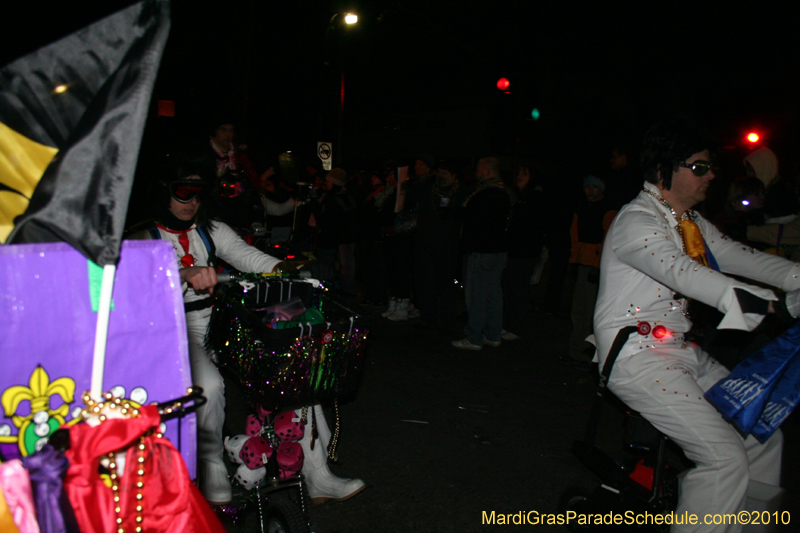 Krewe-of-Muses-2010-Carnival-New-Orleans-6962