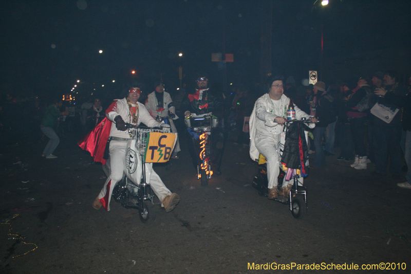 Krewe-of-Muses-2010-Carnival-New-Orleans-6967