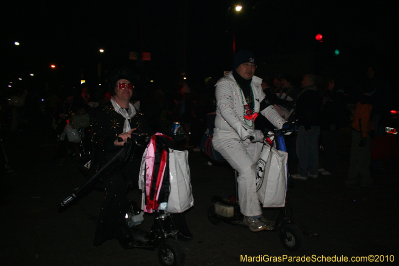 Krewe-of-Muses-2010-Carnival-New-Orleans-6968