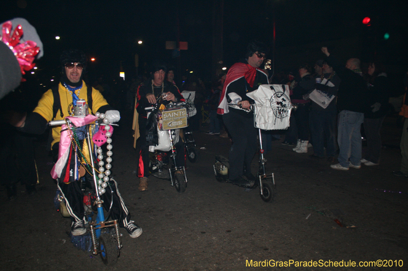 Krewe-of-Muses-2010-Carnival-New-Orleans-6969