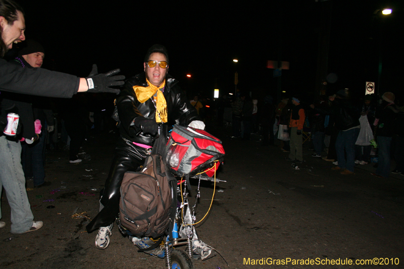 Krewe-of-Muses-2010-Carnival-New-Orleans-6975