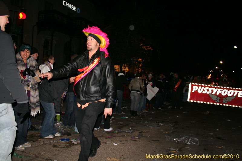 Krewe-of-Muses-2010-Carnival-New-Orleans-6989