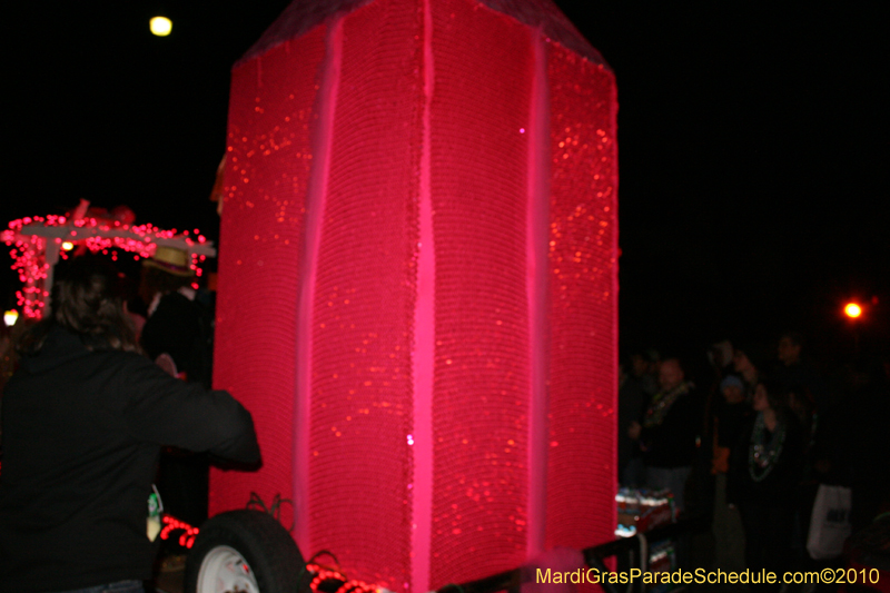 Krewe-of-Muses-2010-Carnival-New-Orleans-6998