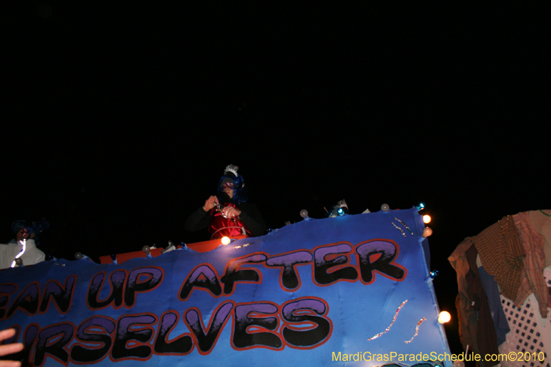 Krewe-of-Muses-2010-Carnival-New-Orleans-7003