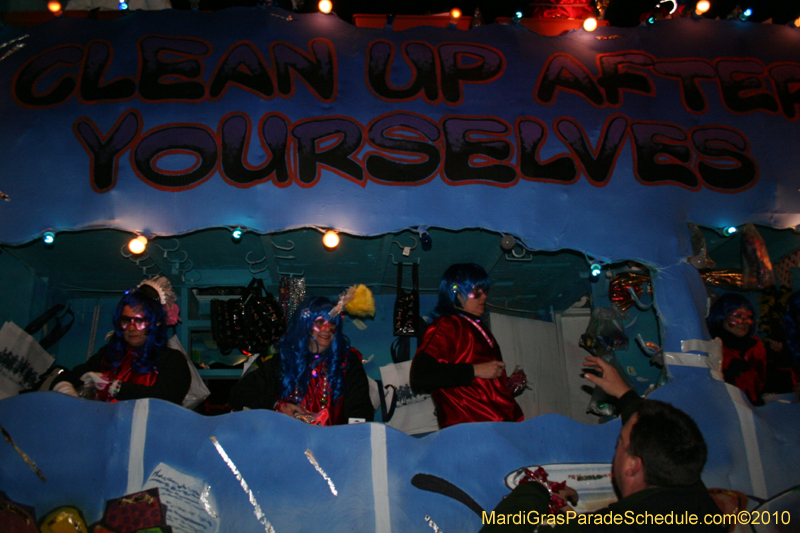 Krewe-of-Muses-2010-Carnival-New-Orleans-7004